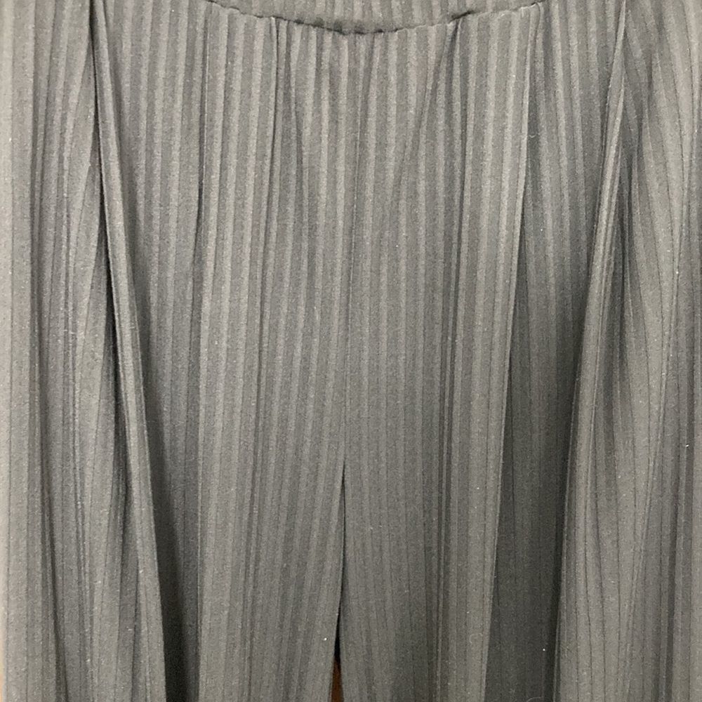 Lounge Set - image 4